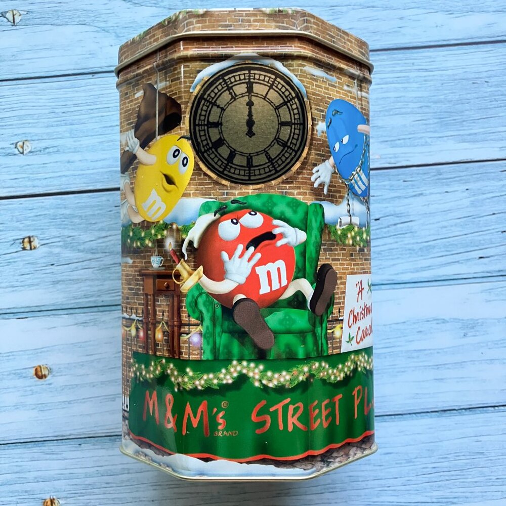 M&M's Christmas Village Series 2000 Limited Edition Collectible Tin ⭐️